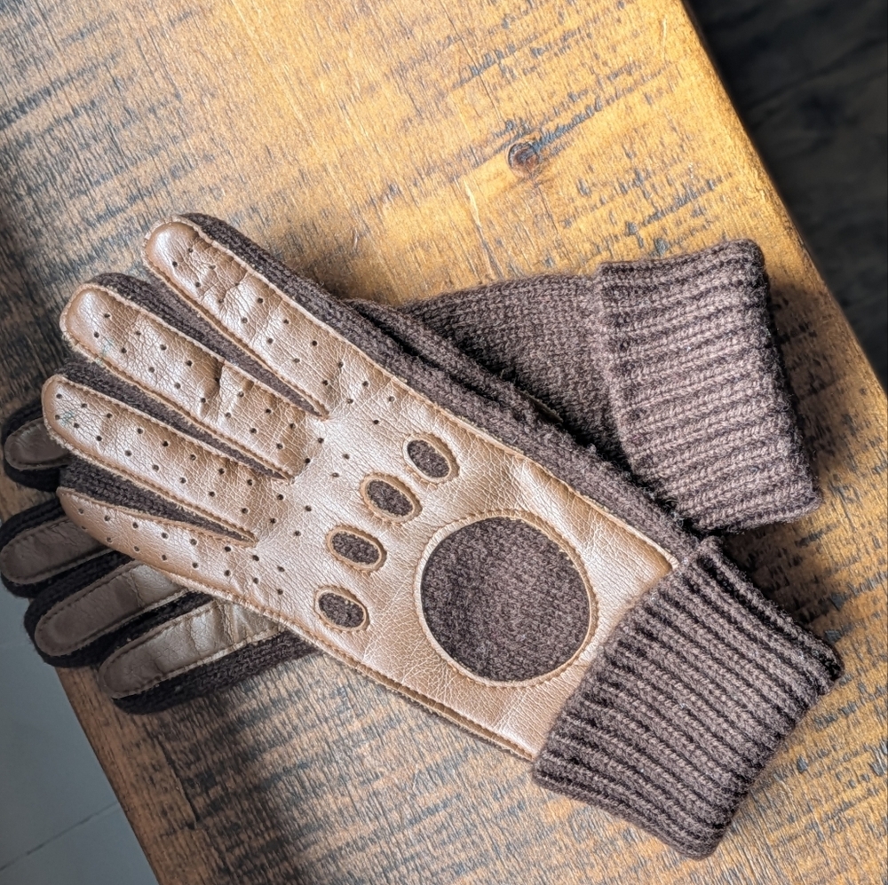 Stylish Brown Leather and Knit Women's Gloves